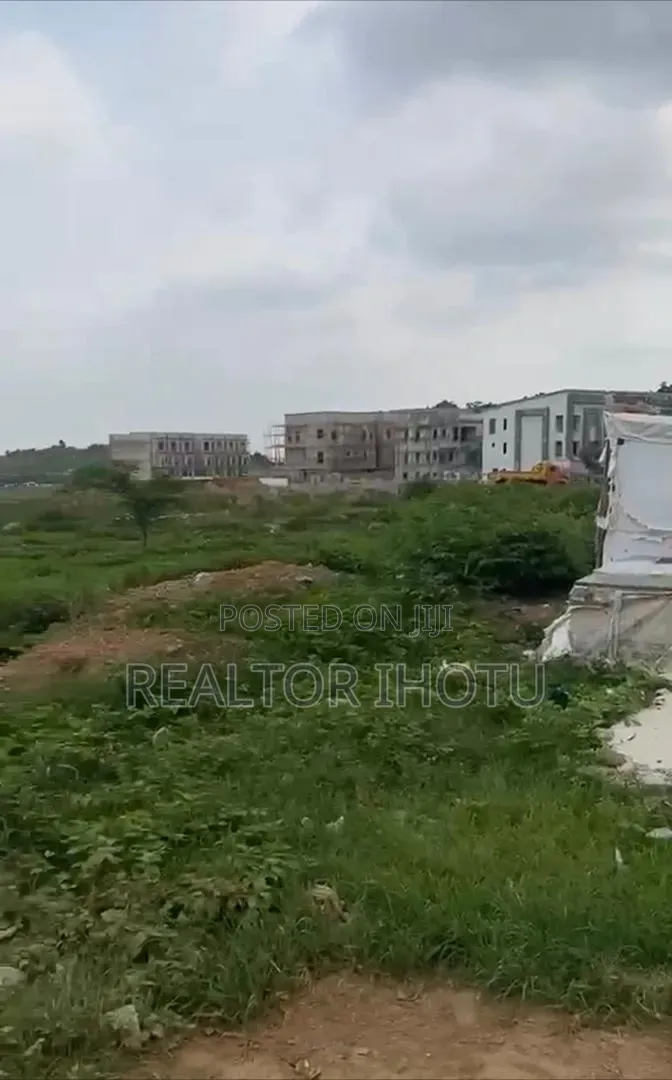 1981sqm, Residential, C of O, Untarred Road. in Guzape District