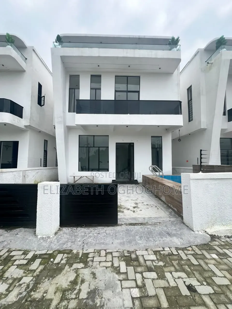 4bdrm Duplex in Sangotedo for sale in Sangotedo