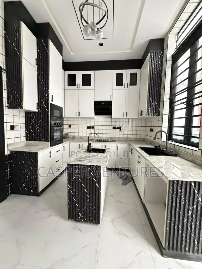 1bdrm Shared Apartment in Royal Pine Estate, Lekki Phase 2 for rent in Lekki Phase 2