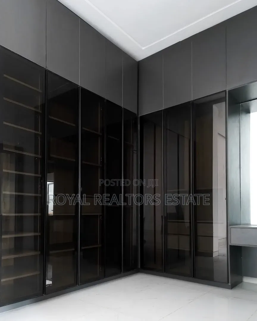 4bdrm Townhouse/Terrace in Guzape District for sale in Guzape District