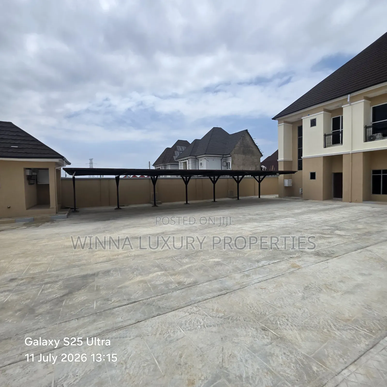 4bdrm Townhouse / Terrace in Around Nut, Lugbe District for rent in Lugbe District