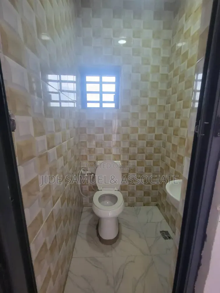 Furnished 2bdrm Block of Flats in Ayobo for rent in Ayobo