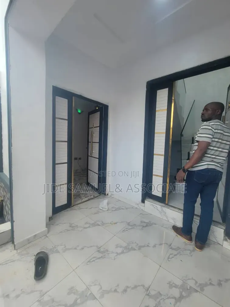 Furnished 2bdrm Block of Flats in Ayobo for rent in Ayobo
