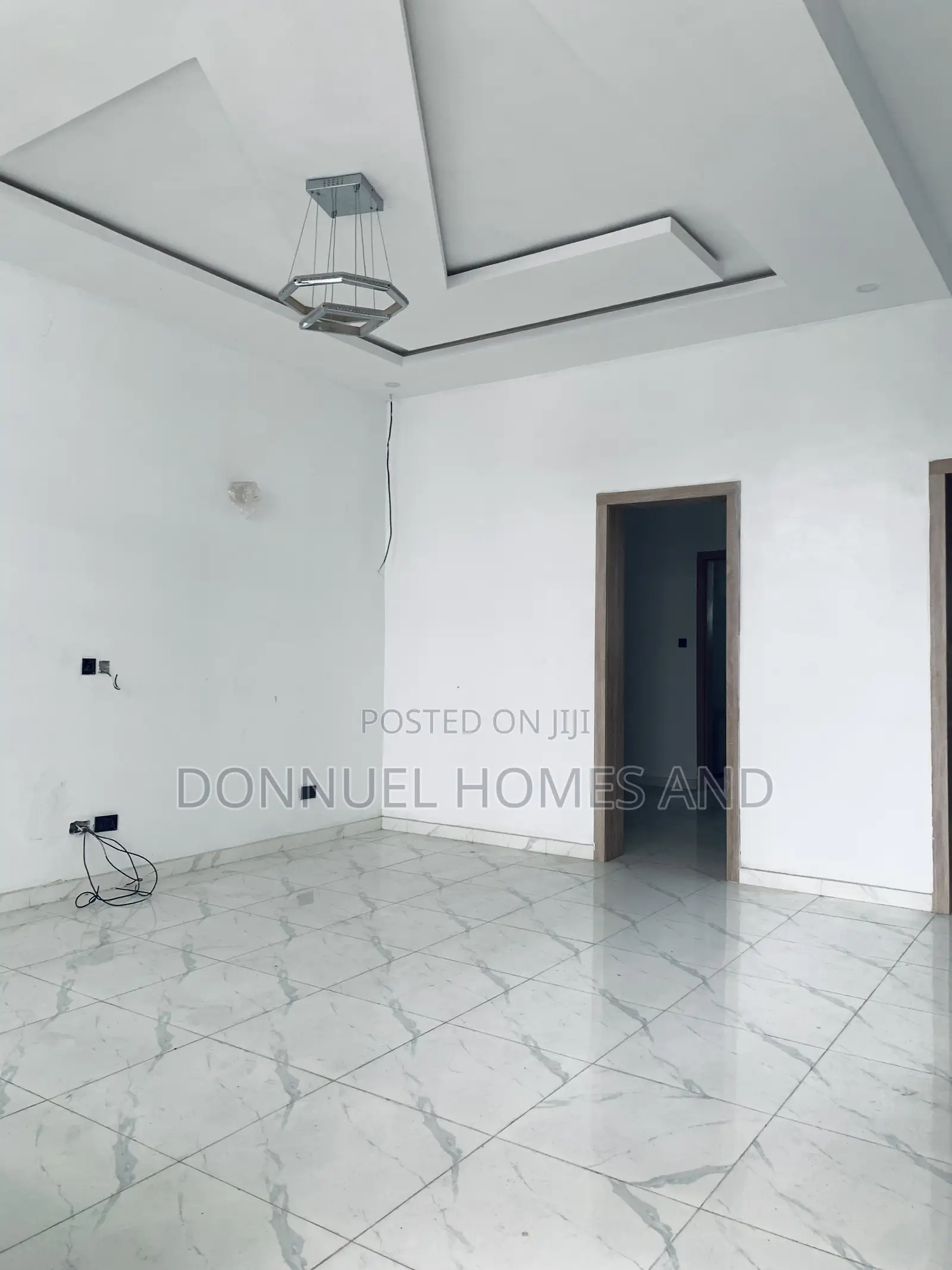 4bdrm Townhouse/Terrace in Ikota for sale in Ikota