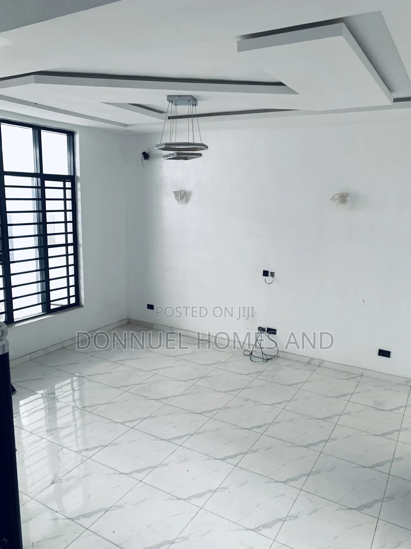 4bdrm Townhouse/Terrace in Ikota for sale in Ikota