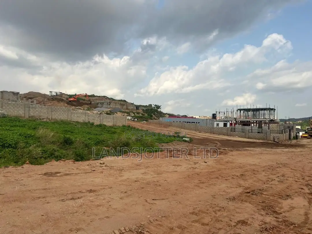 750sqm Land for 5bedroom Fully Detached Duplex Guzape Main Abuja in Guzape District