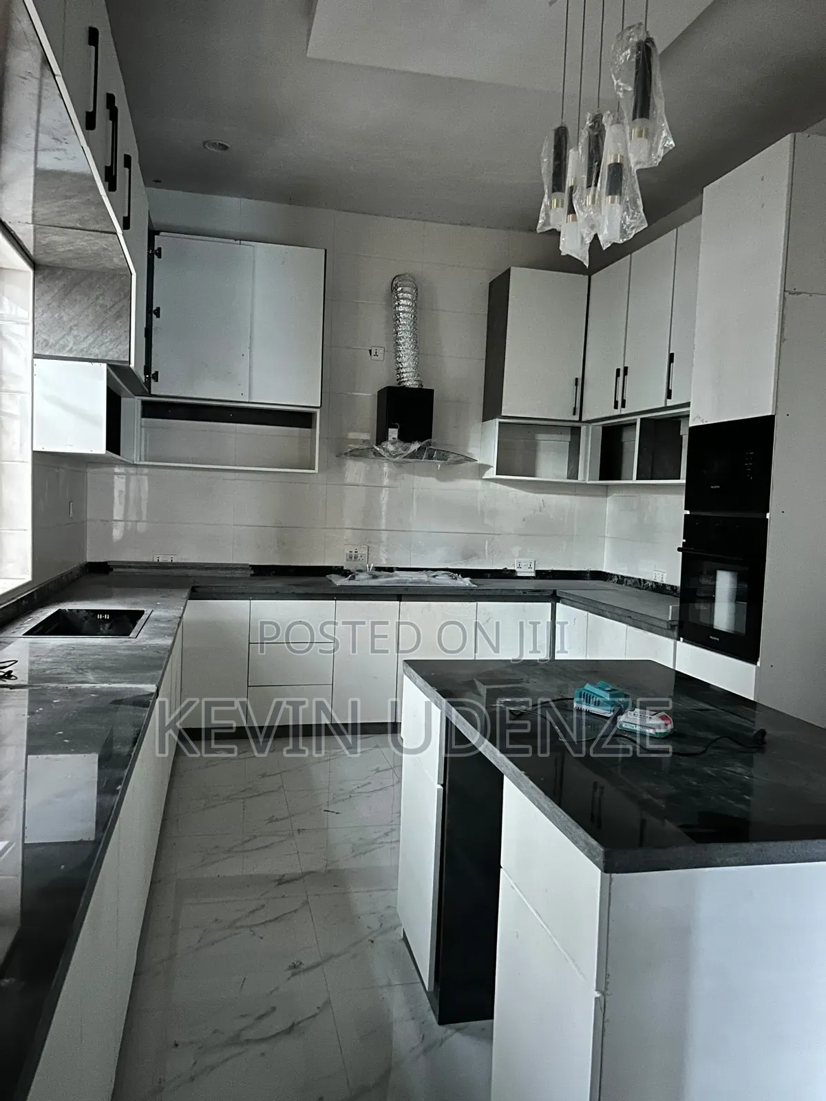 5bdrm Duplex in Faplins Estate, Dakwo District for sale in Dakwo District