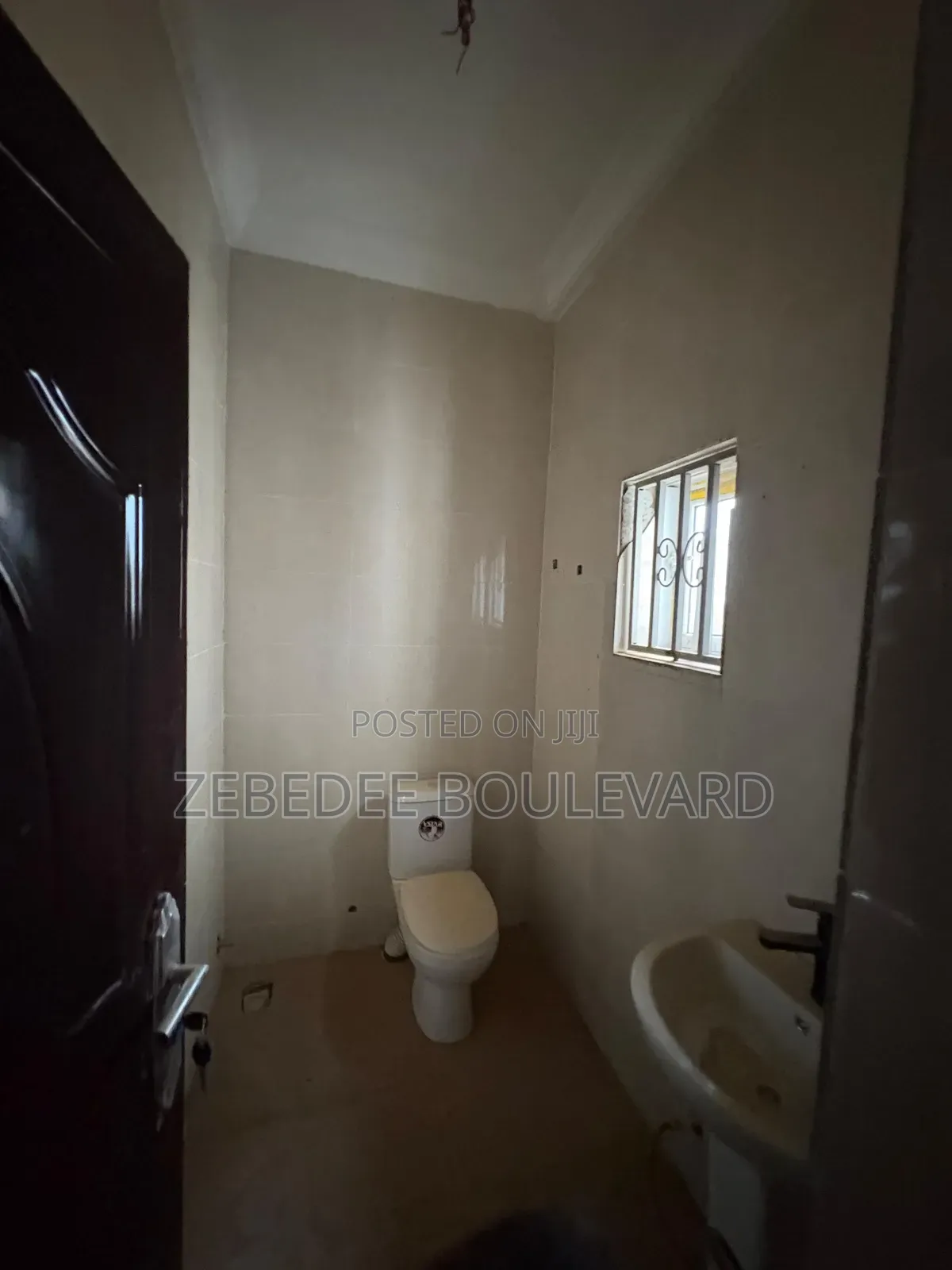 3bdrm Block of Flats in Jahi for sale in Jahi