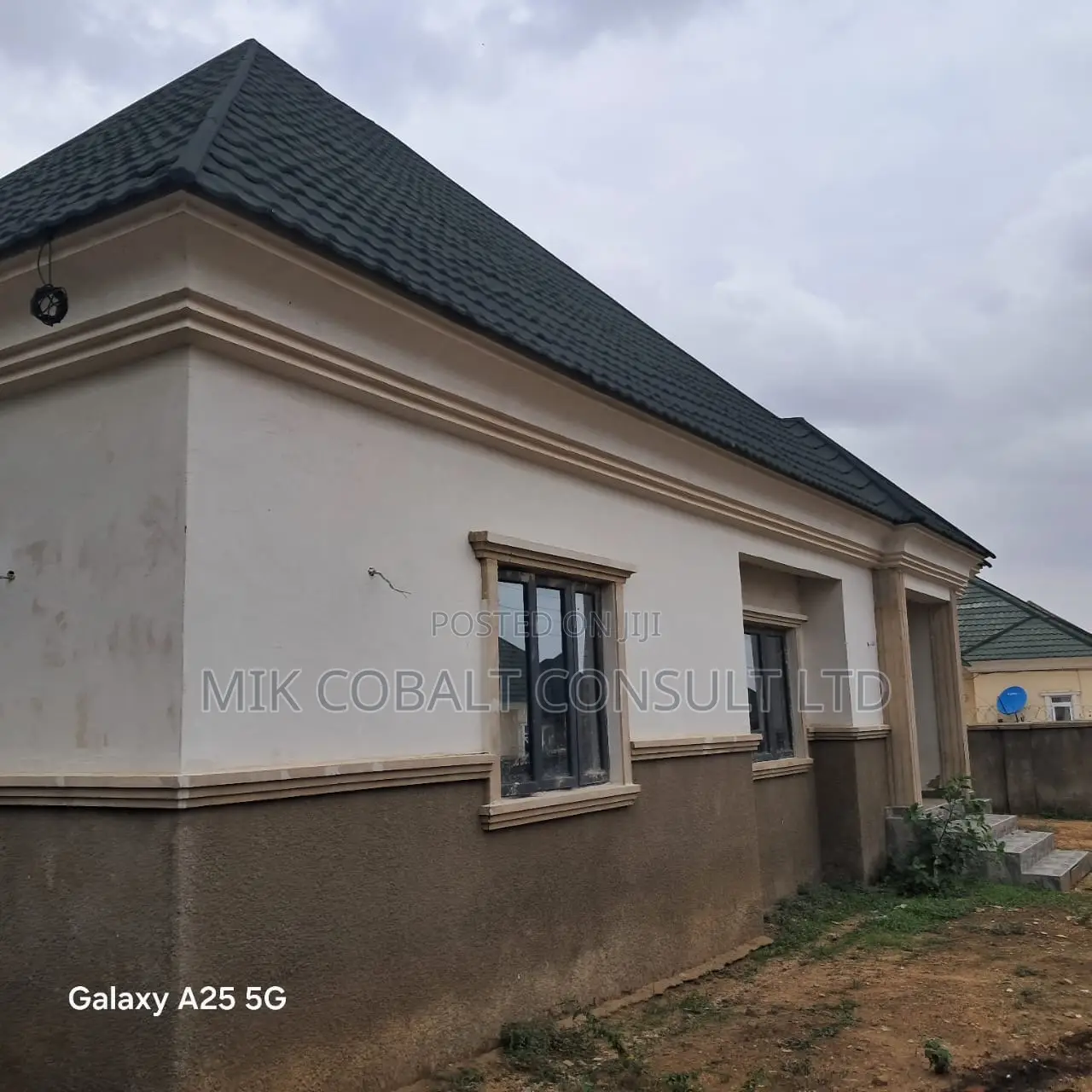 3bdrm Bungalow in Good Heart, Lugbe District for sale in Lugbe District