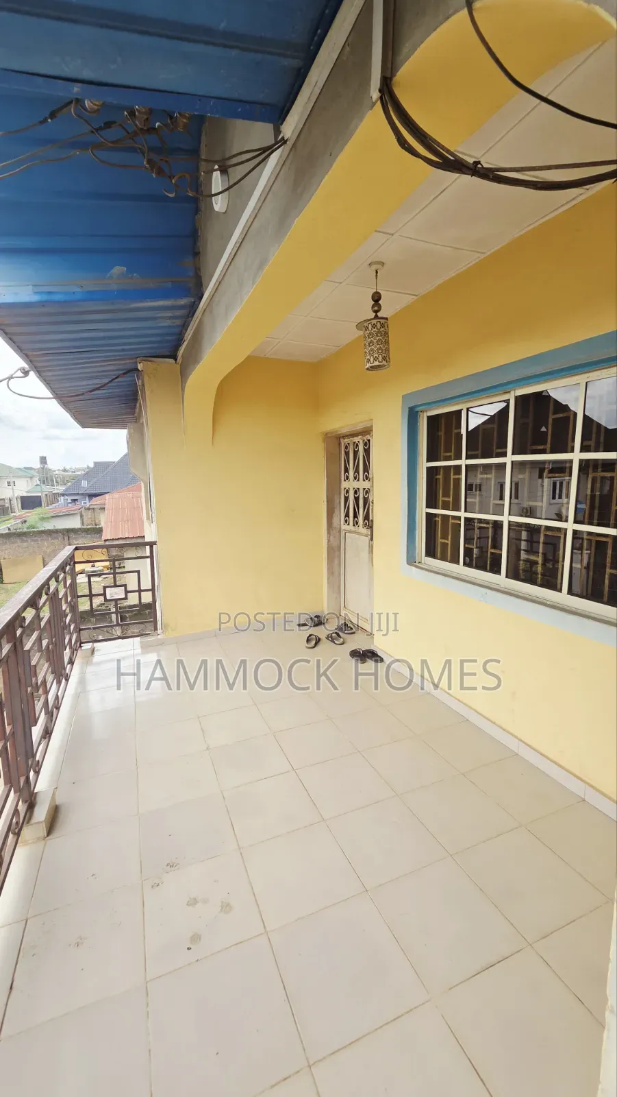 10bdrm Block of Flats in Tella Estate, Akobo for sale in Akobo