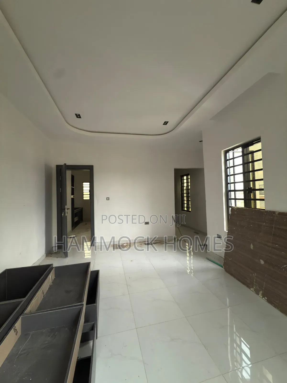 5bdrm Penthouse in Carlton Gate Estate, Akobo for sale in Akobo