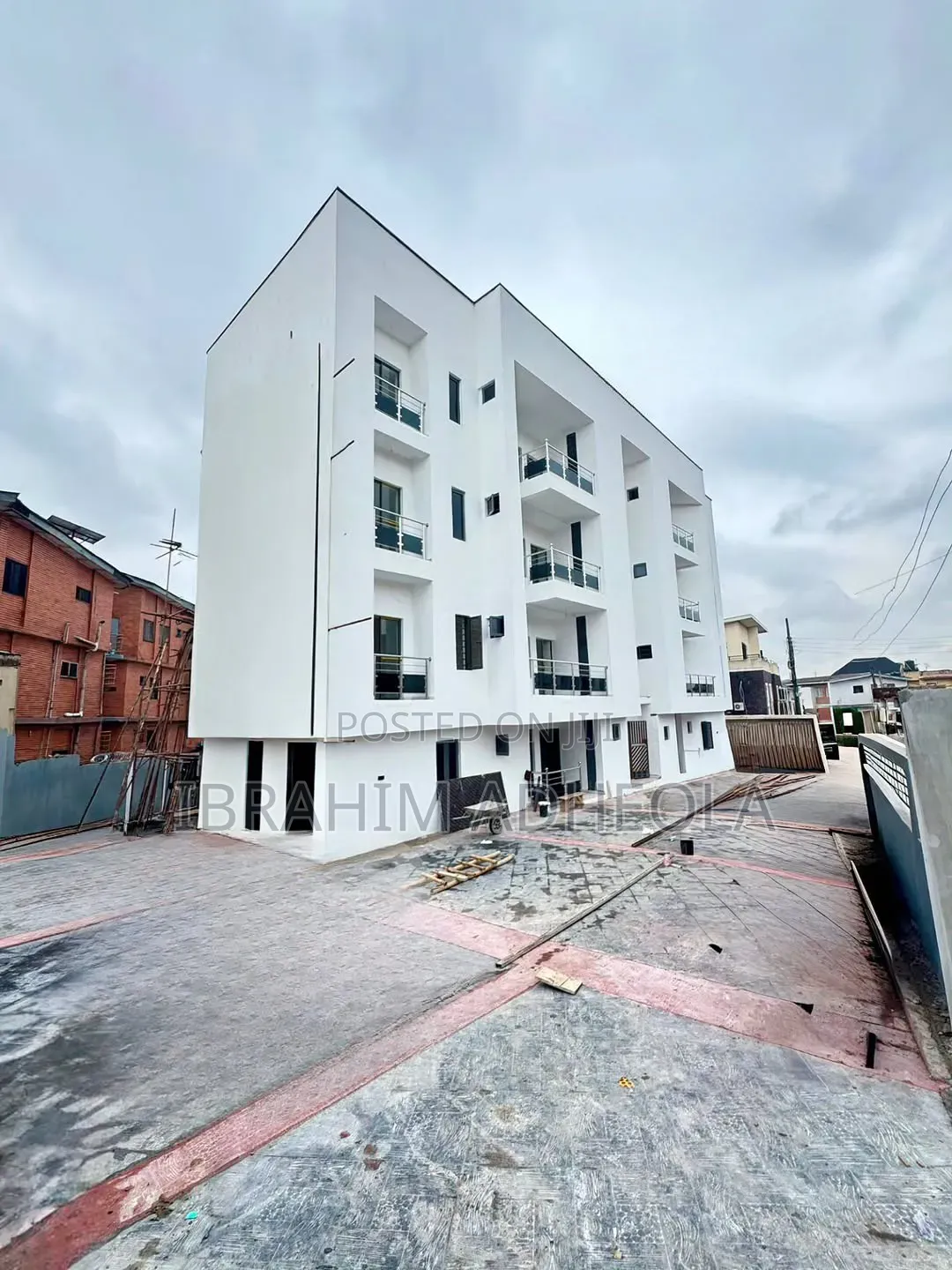 3bdrm Apartment in Ifako for sale in Ifako-Gbagada