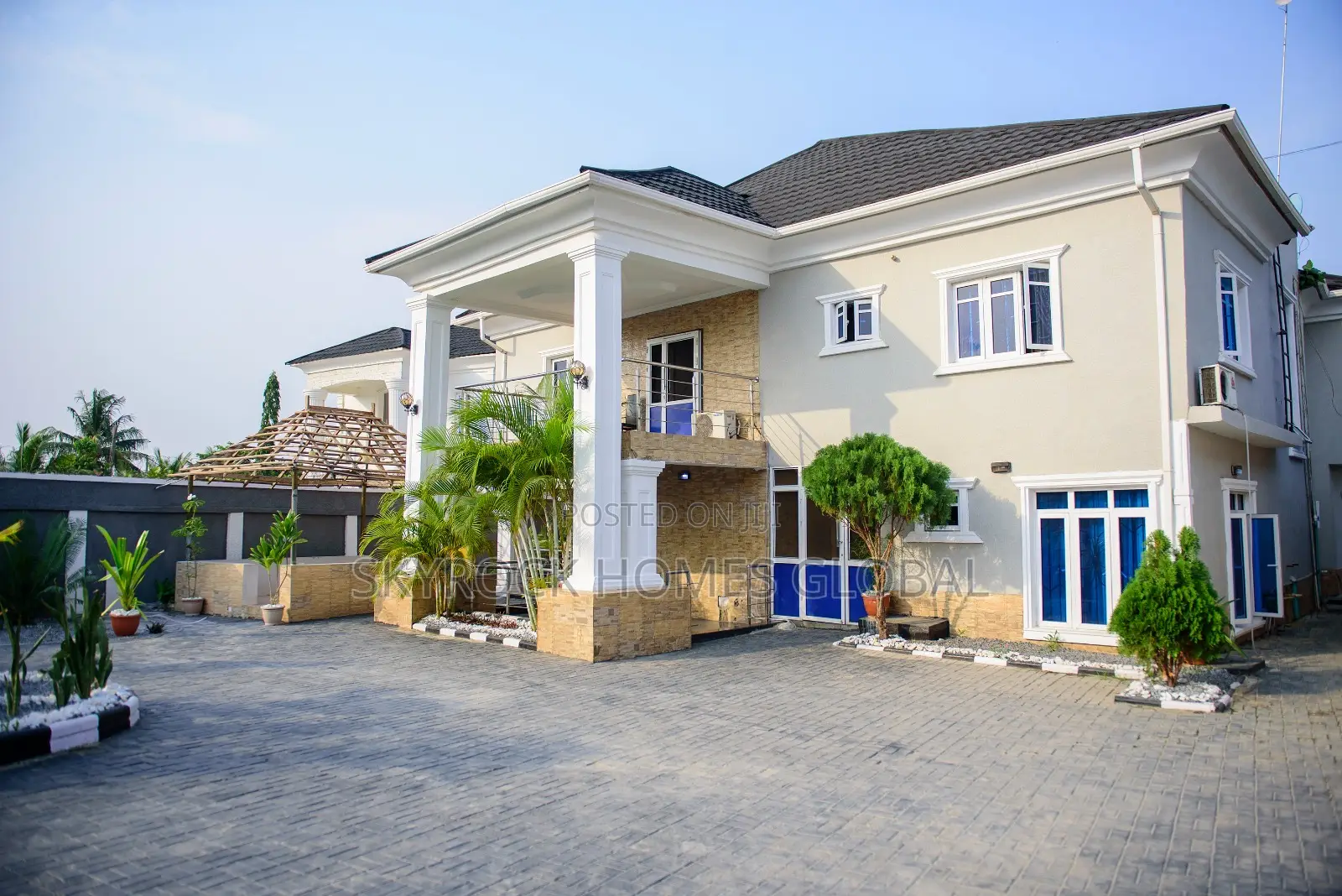 Furnished 10bdrm Duplex in Ado / Ajah for sale in Ado / Ajah