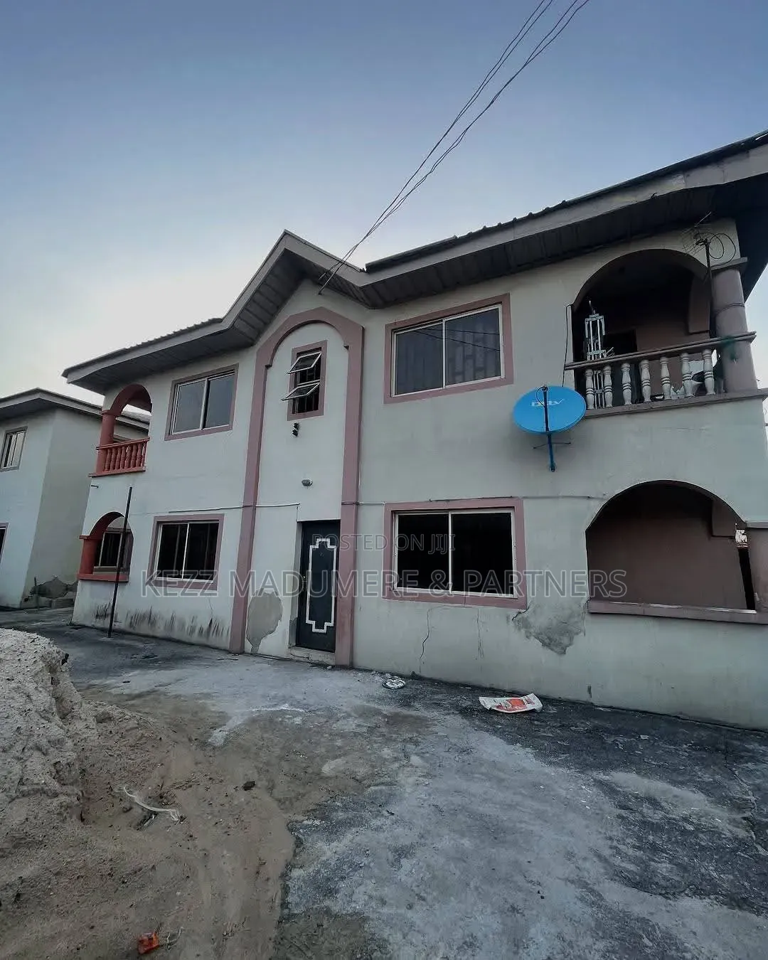 8bdrm Block of Flats in Gated Neighbourhood, New Layout for sale in New Layout