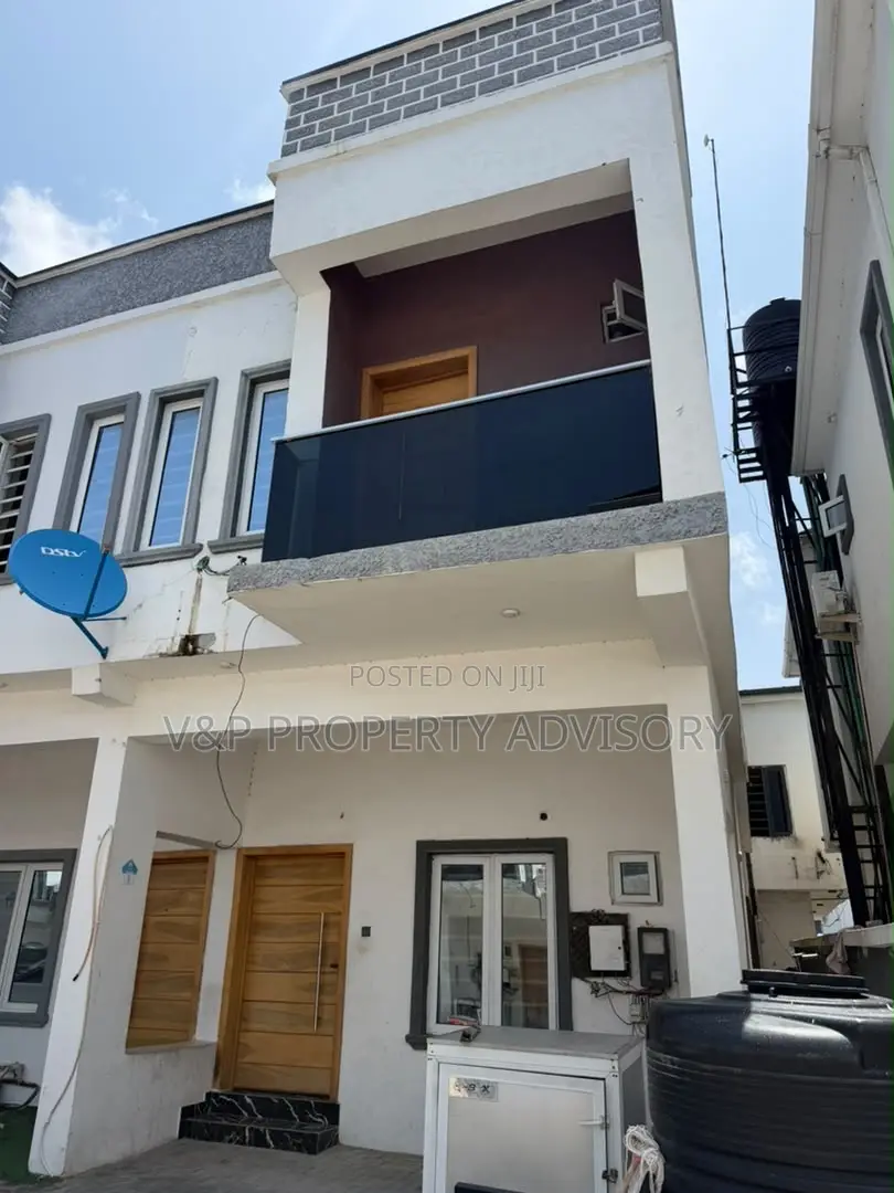3bdrm Duplex in Ikota Villa, Lekki for sale in Lekki