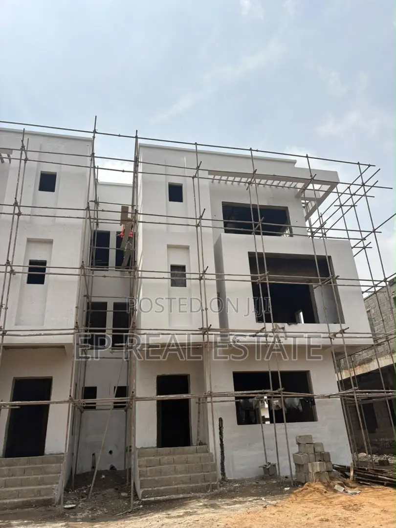 5bdrm Duplex in Katampe Extension for sale in Katampe Extension