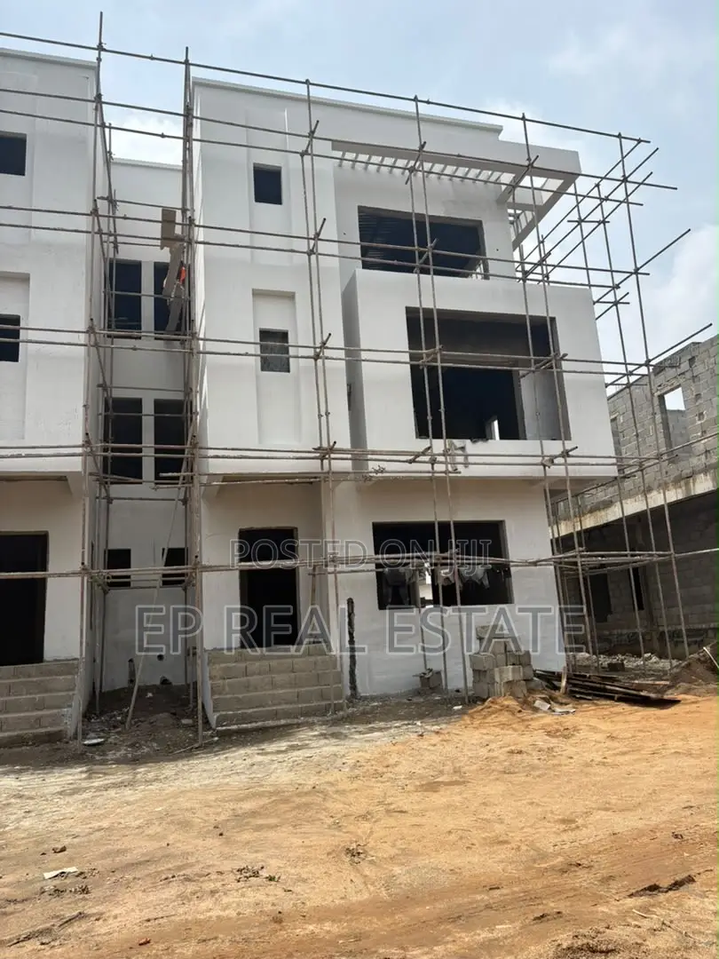 5bdrm Duplex in Katampe Extension for sale in Katampe Extension