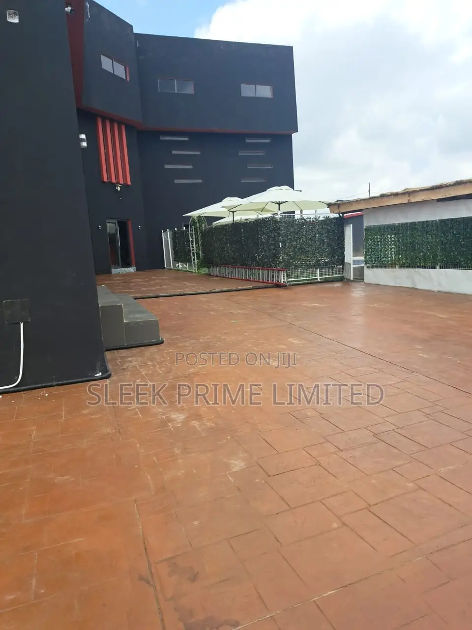 Hotel for 5 Years Lease in Guzape for 100million in Guzape District