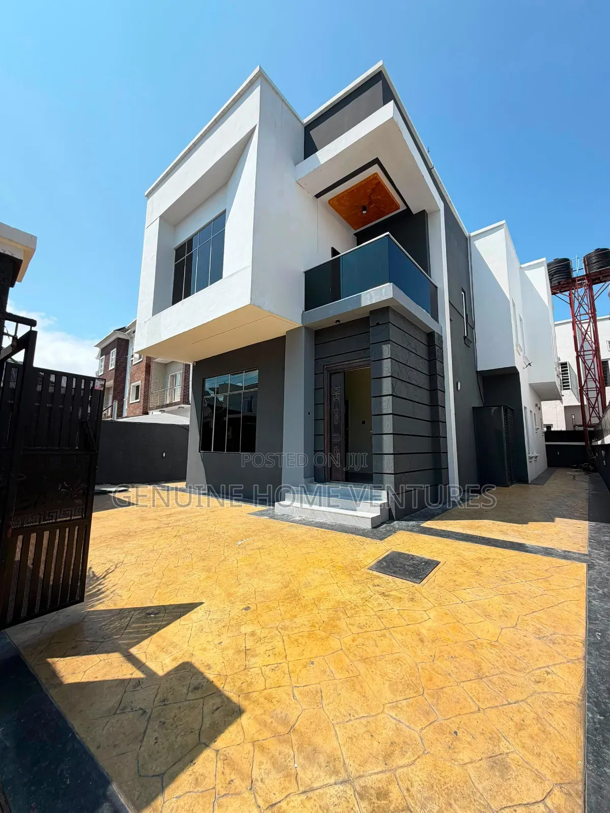 5bdrm Duplex in Osapa London for sale in Osapa london