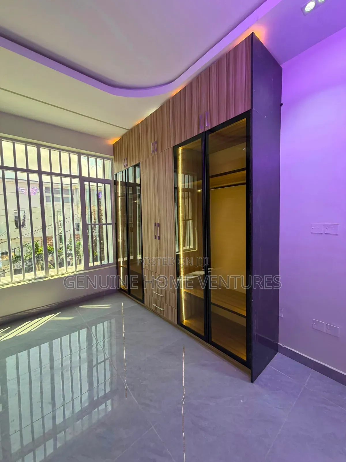 5bdrm Duplex in Osapa London for sale in Osapa london