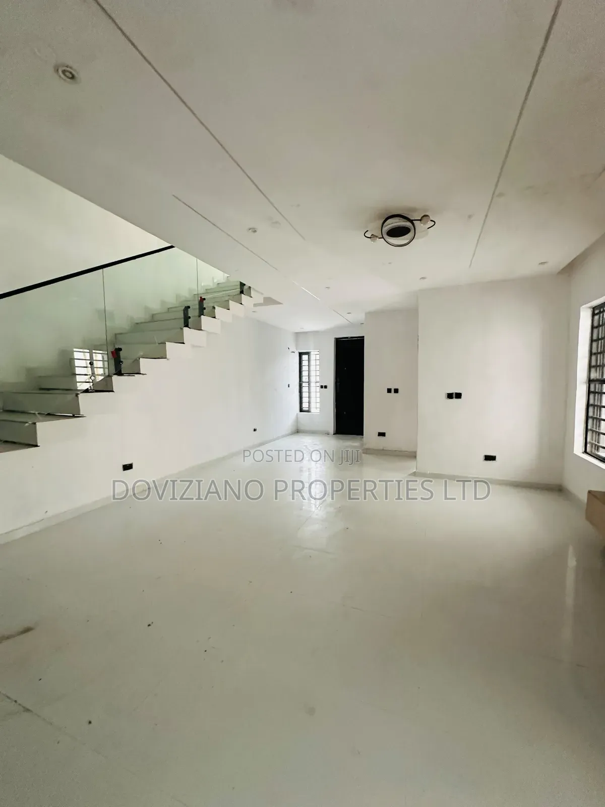 4bdrm Duplex in Secured Environment, Off Lekki-Epe Expressway for sale in Off Lekki-Epe Expressway