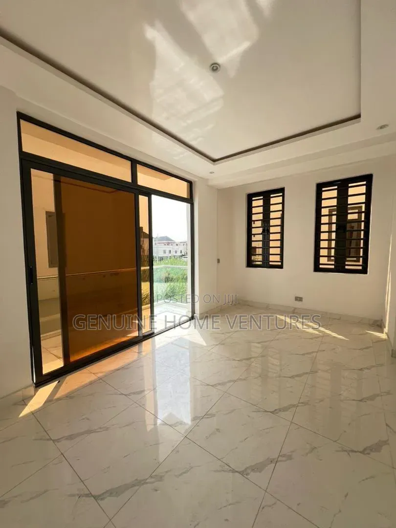 2bdrm Apartment in Lekki Phase One for sale in Lekki Phase 1