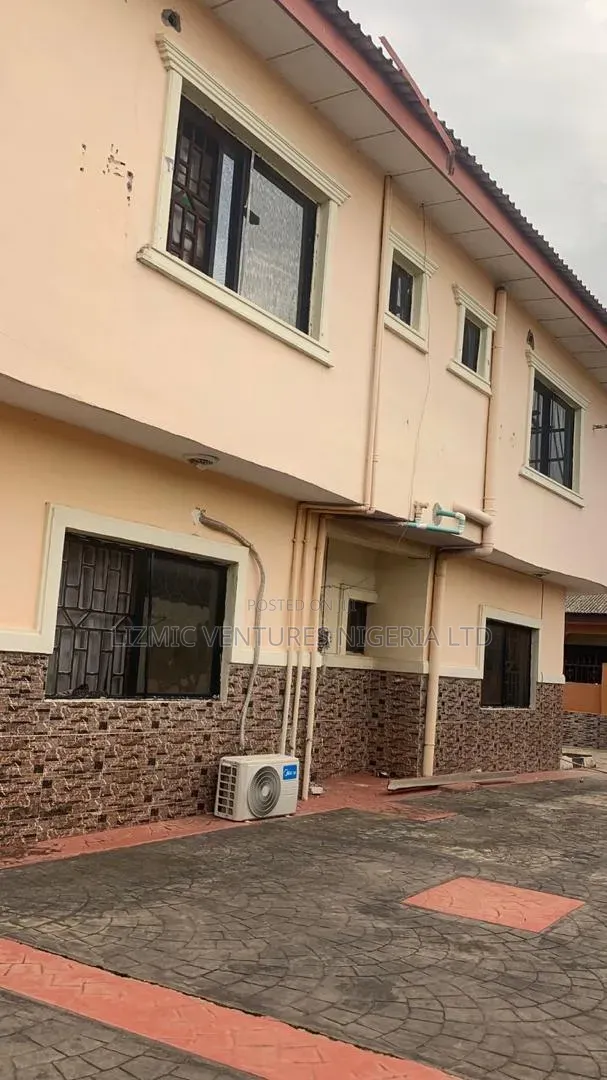 Furnished 5bdrm Duplex in Isuti Rd, Ikotun / Ikotun/Igando for sale in Ikotun / Ikotun/Igando