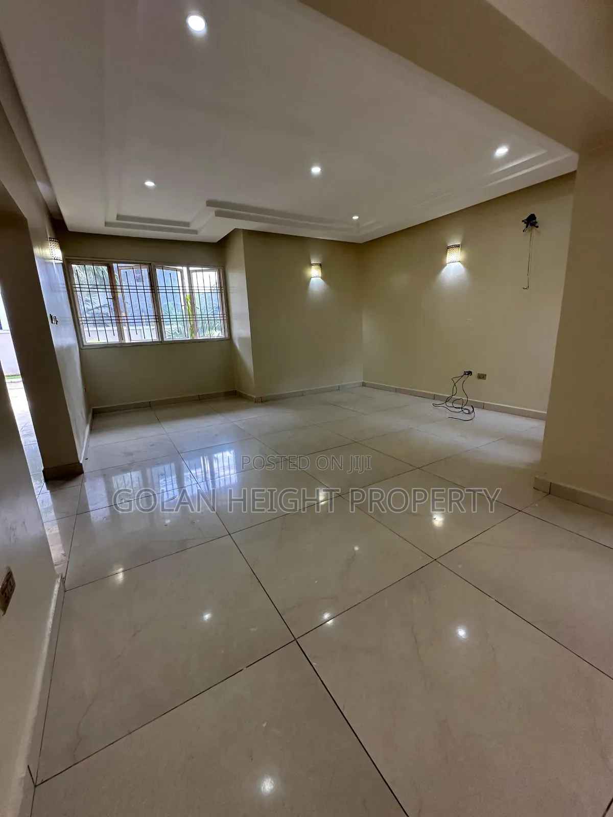 4bdrm Townhouse / Terrace in Diplomatic Zone, Katampe Extension in Katampe Extension