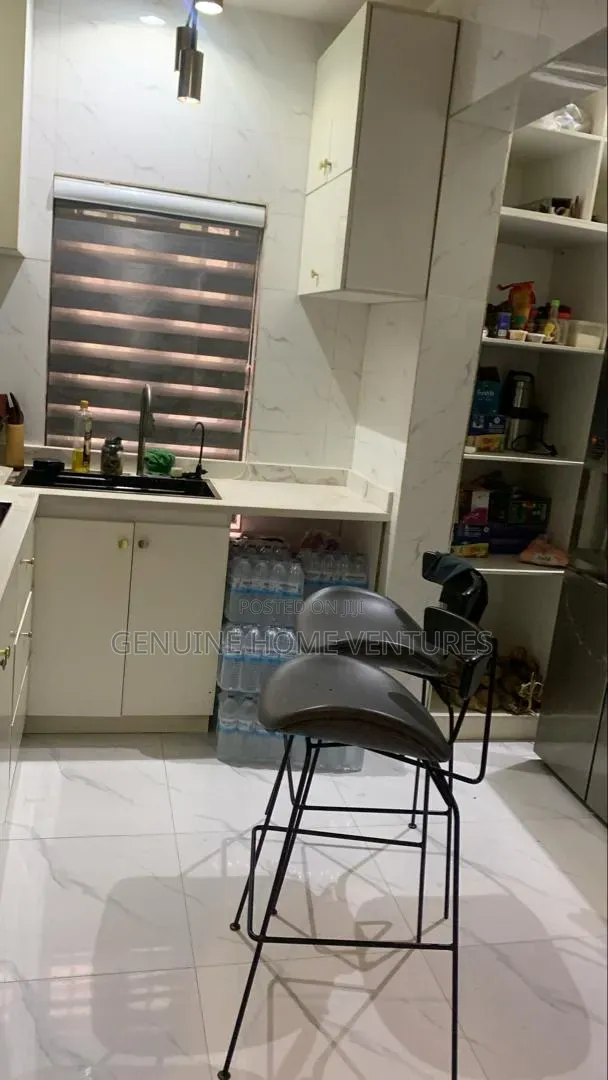 Furnished 4bdrm Duplex in Alakuko for sale in Alakuko