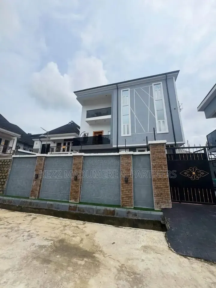 Furnished 4bdrm Duplex in Dr Peter Odili , for sale in Trans Amadi