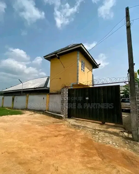 For Sale : 7 Rooms Lounge/Bar Omagwa , Ph in Ikwerre