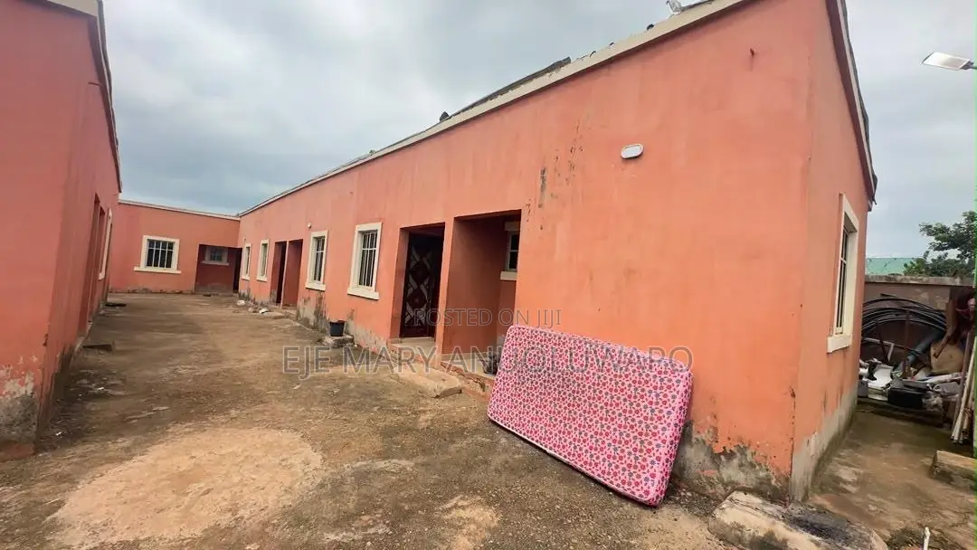 18bdrm Apartment in Cross River State for sale in Cross River State