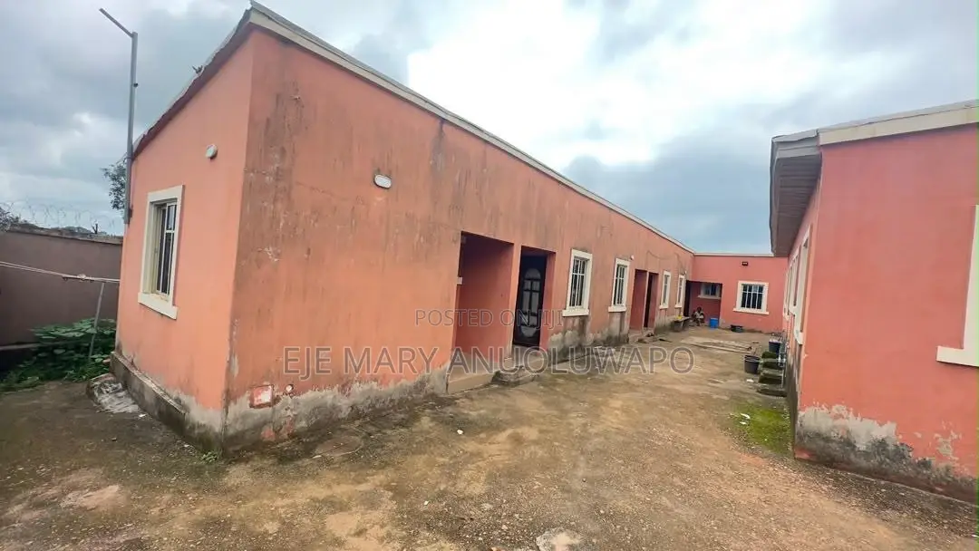 18bdrm Apartment in Cross River State for sale in Cross River State