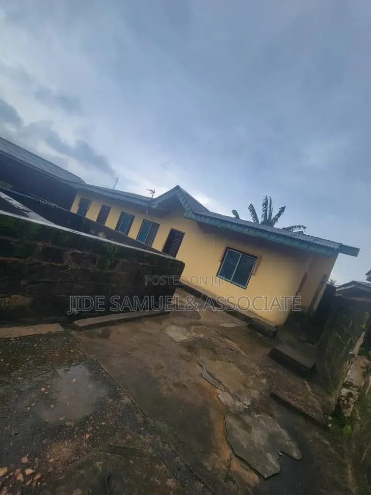 Furnished 2bdrm Bungalow in Ayobo for sale in Ayobo