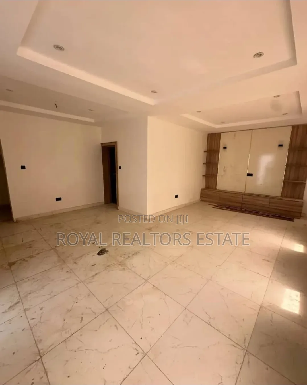 4bdrm Duplex in Idu Industrial for sale in Idu Industrial