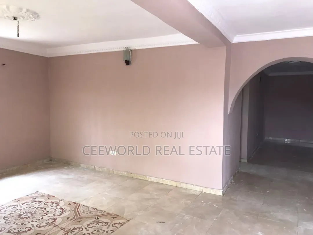 3bdrm Apartment in Iyana Adeoyo Ring for rent in Rind Road