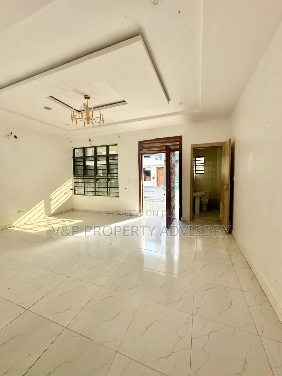 Shared Apartment in Ikota