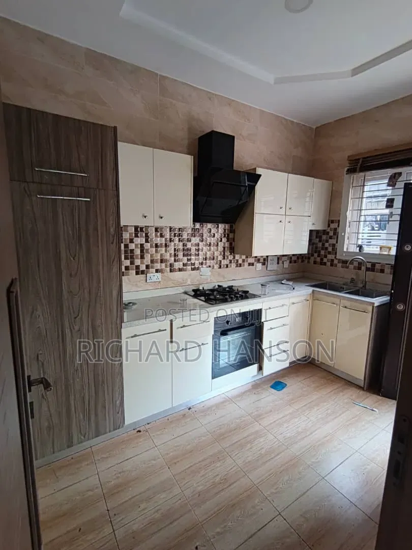 3bdrm Duplex in Secured, Sangotedo for rent in Sangotedo