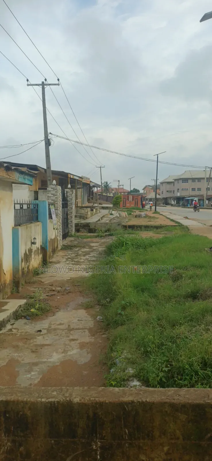 4bdrm Block of Flats in Igbolomu Estate, Agric for sale in Agric