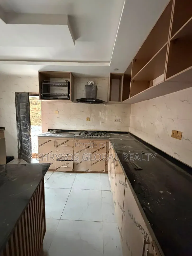2bdrm Duplex in Alalubosa Gra, for rent in Alalubosa