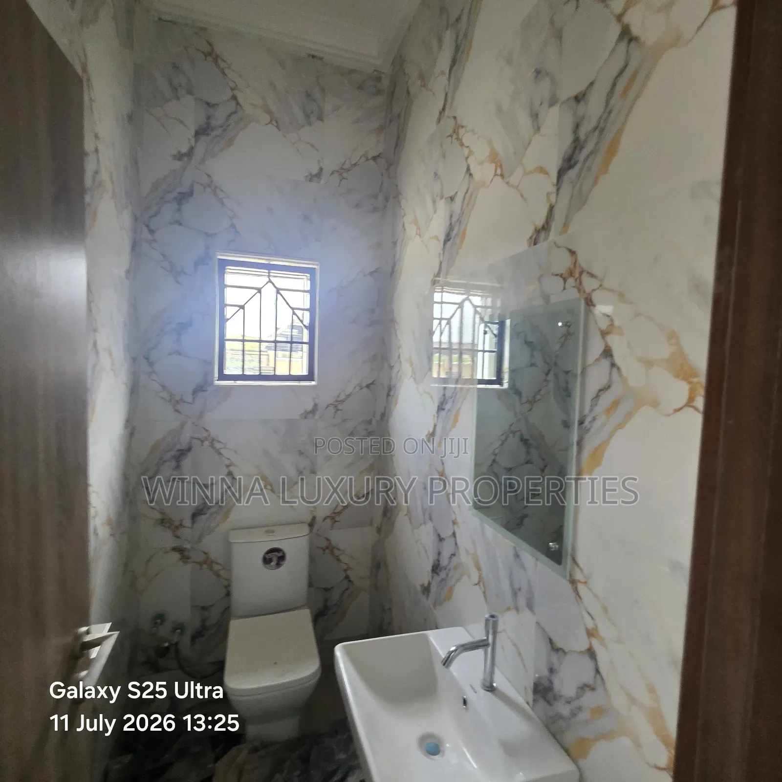 4bdrm Townhouse/Terrace in Behind Shafa Filling, Lugbe District in Lugbe District