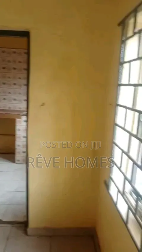 2bdrm Block of Flats in Iwaya for rent in Iwaya