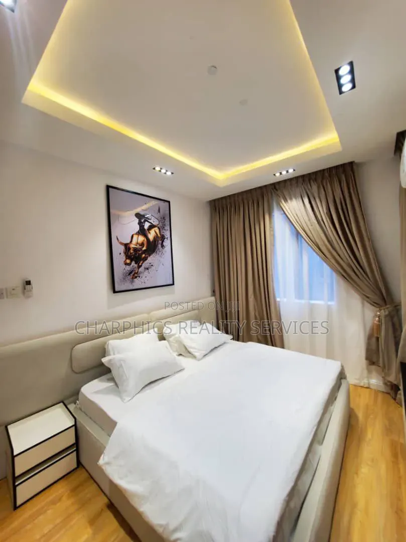 Furnished 3bdrm Apartment in Adeola Odeku for rent in Adeola Odeku