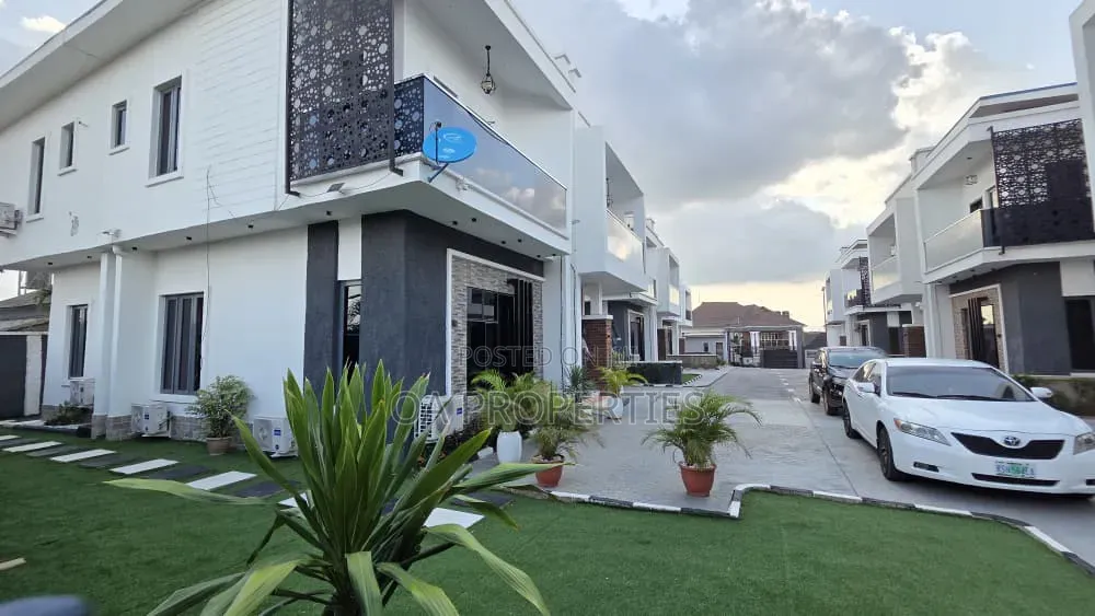 Furnished 3bdrm Duplex in Kolapo Ishola Gra for sale in Ibadan
