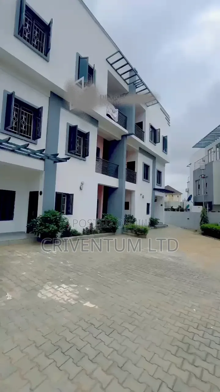 4bdrm Duplex in Durumi for sale in Durumi