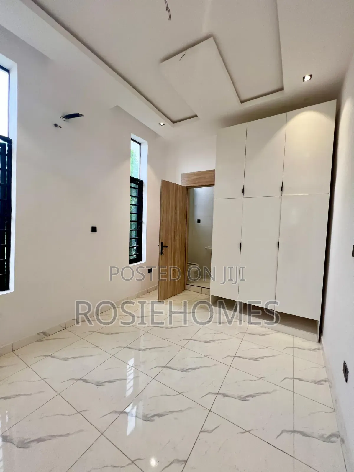 2bdrm Duplex in Lekki Phase 1 for rent in Lekki Phase 1