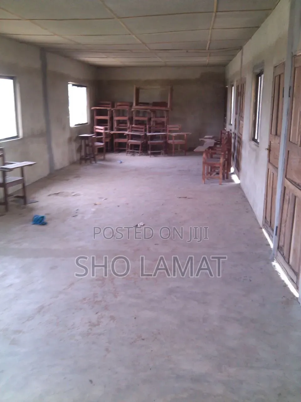 20bdrm House in Age Mowo for sale in Age Mowo