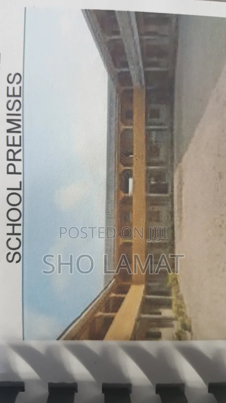 20bdrm House in Age Mowo for sale in Age Mowo