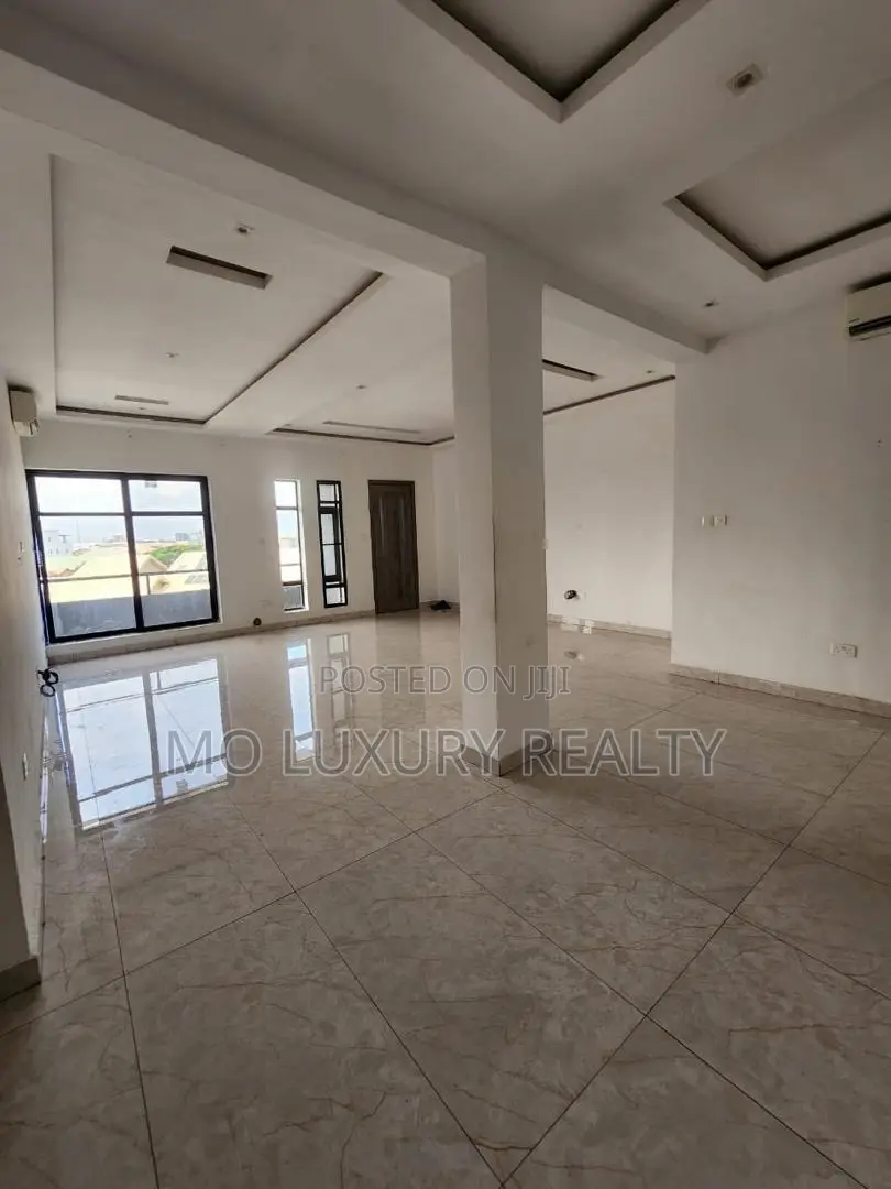 3bdrm Apartment in Lekki Phase 1 for rent in Lekki Phase 1