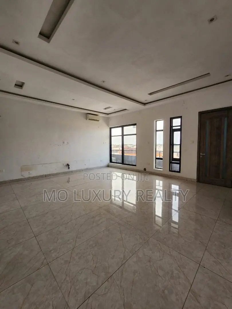 3bdrm Apartment in Lekki Phase 1 for rent in Lekki Phase 1